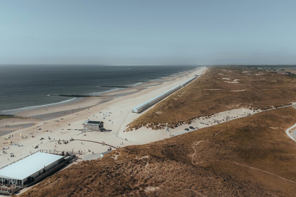 Het strand van Julianadorp: alles wat je moet weten voor een dag aan zee