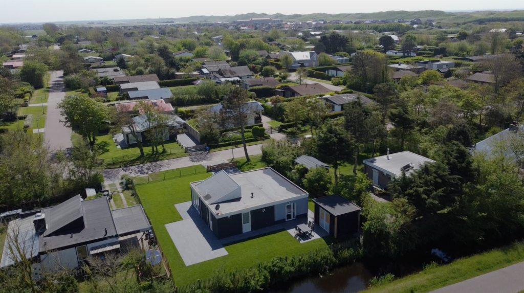 Droneshot van Bungalowpark De Zandloper in Julianadorp