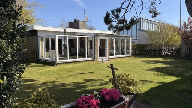 Parnassia 40 · Vakantiehuis in Julianadorp foto 1