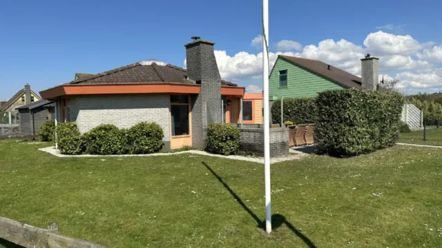 Zeester 146 · Bungalow in Julianadorp foto 2